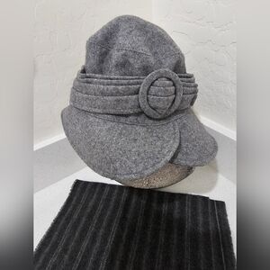 Wool hat and scarf
